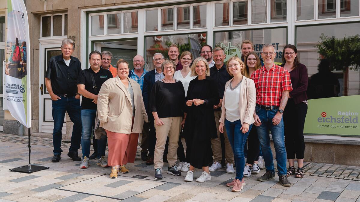 Der Deutsche Wanderverband gemeinsam mit dem Projektteam des 122. Deutschen Wandertags 2024 ©Alexander Franke, Stadtverwaltung Heilbad Heiligenstadt