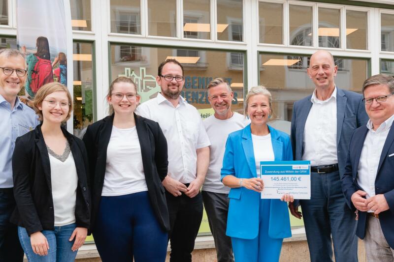 v.l.n.r. Uwe Müller, Sophia Lamprecht, Herta Gerlach, Thadäus König, Rüdiger Eckart, Jeannette Löser, Wolfgang Tiefensee, Thomas Spielmann ©Alexander Franke, Stadtverwaltung Heilbad Heiligenstadt